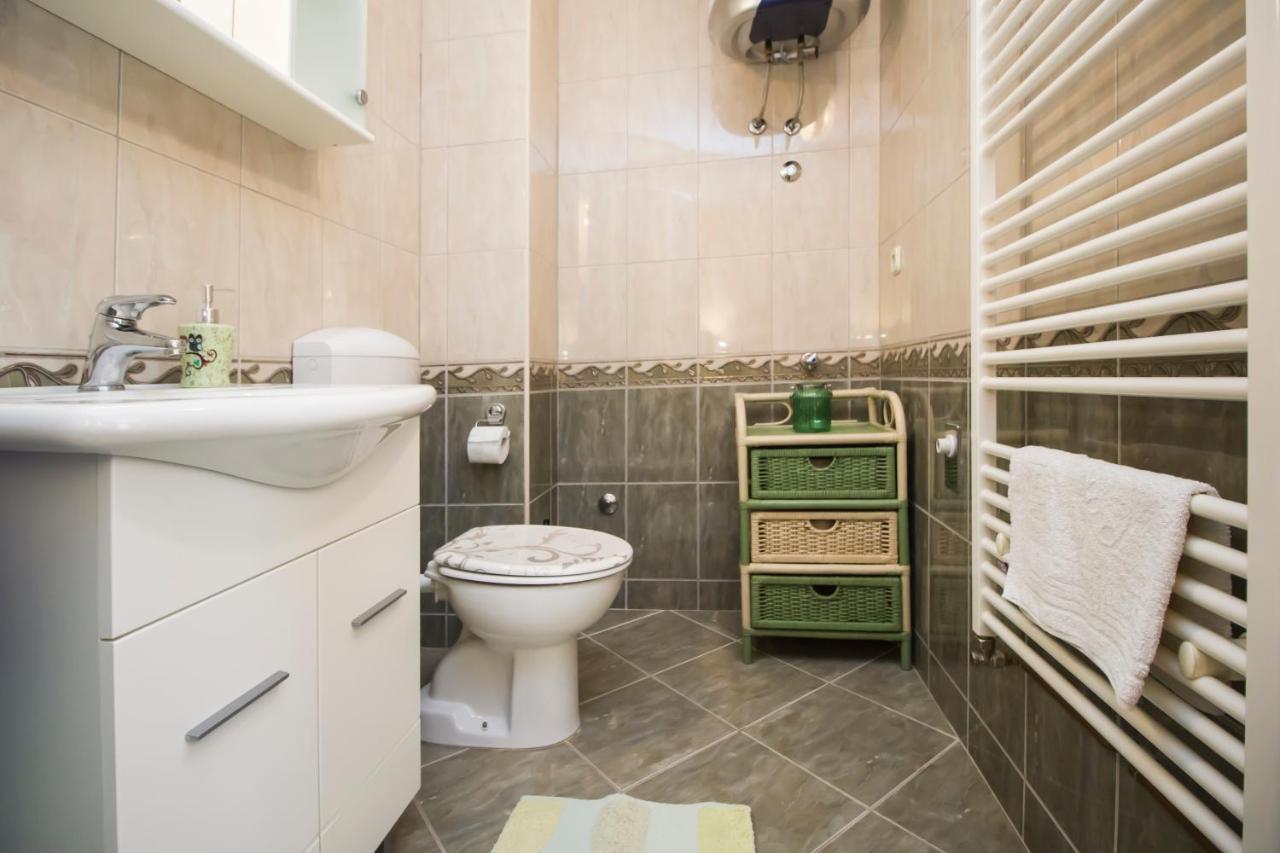 House Kvin Apartment Baska Voda Bagian luar foto